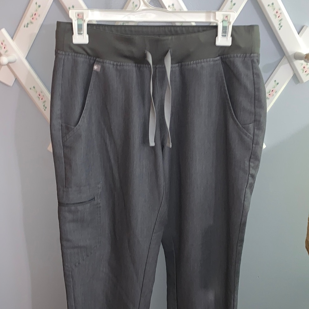 EUC Figs Joggers